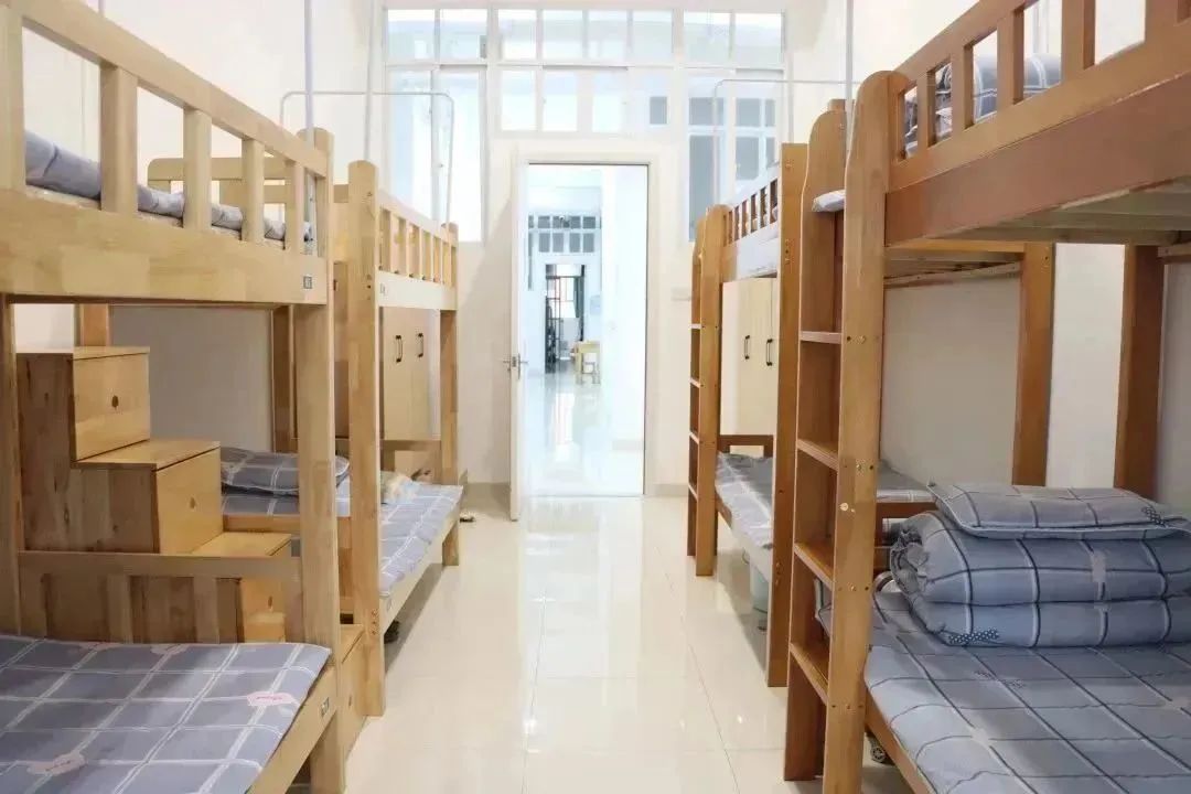 深圳杰仁高级中学宿舍