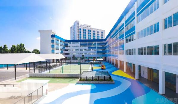 深圳市育华高级中学校园环境
