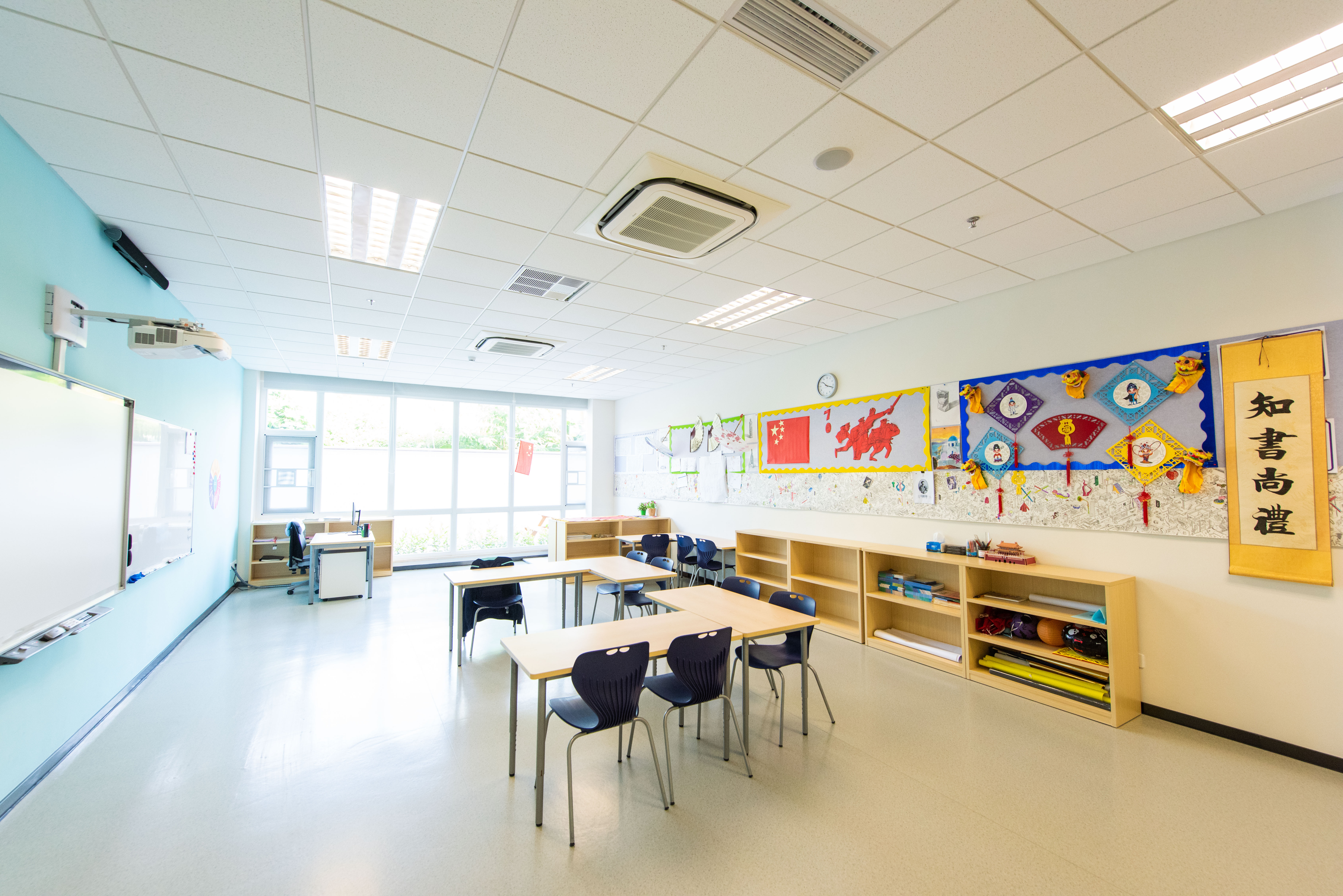 深圳市育华高级中学教室