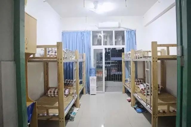 坪山高级中学宿舍