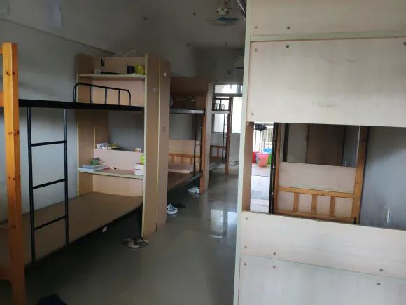 布吉高级中学宿舍