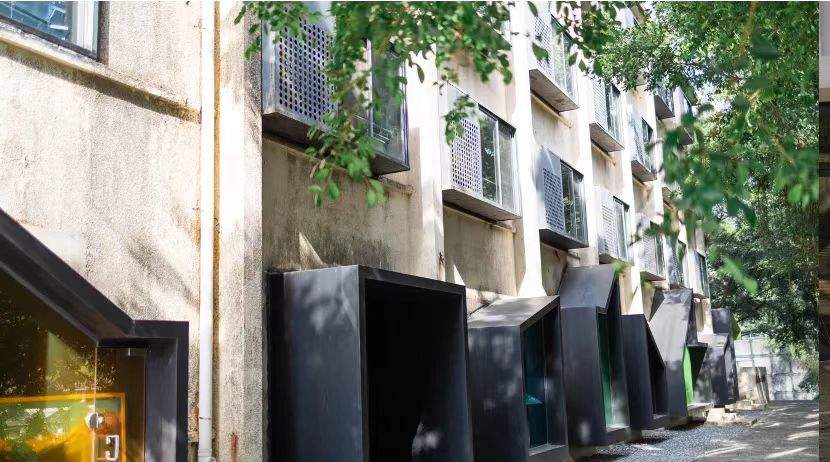 深圳明德实验学校(集团)高级中学(梅中校区)校园环境