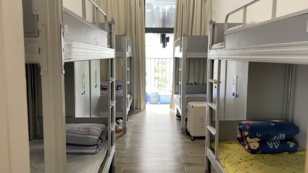 深圳明德实验学校(集团)高级中学(香蜜校区)宿舍