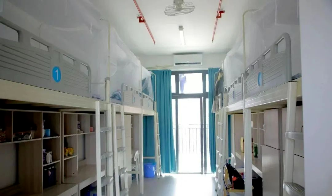 深圳市龙津中学宿舍