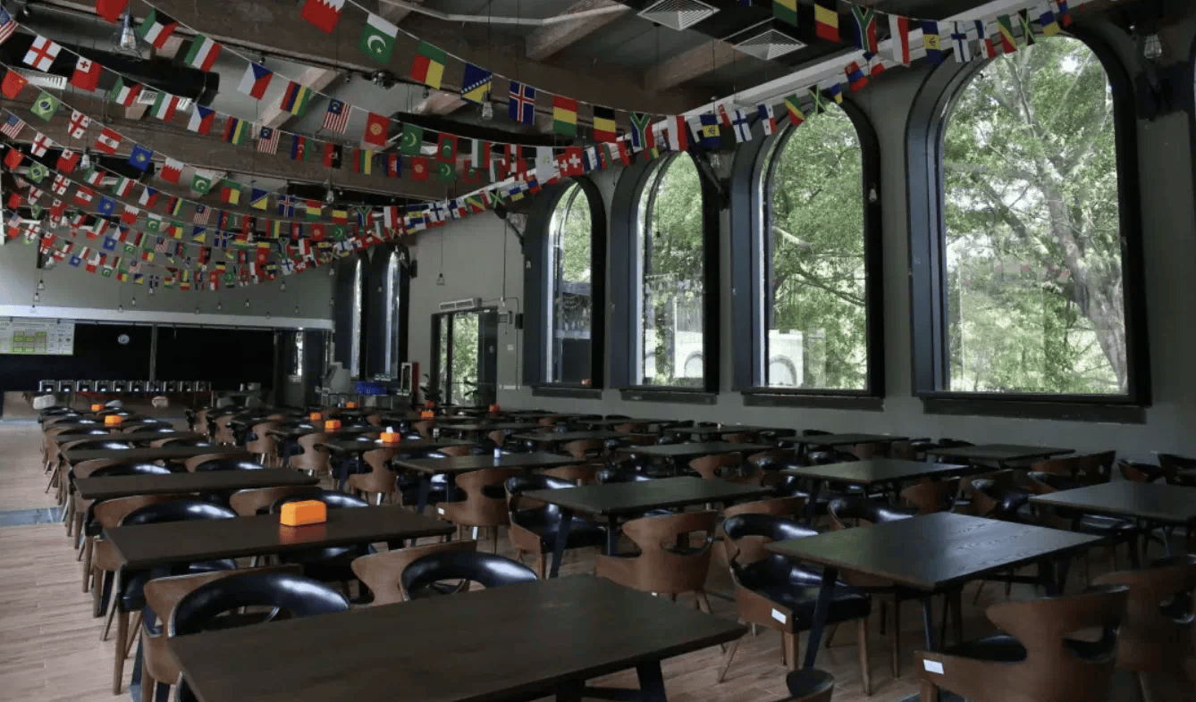 深圳明德实验学校(集团)高级中学(梅中校区)食堂