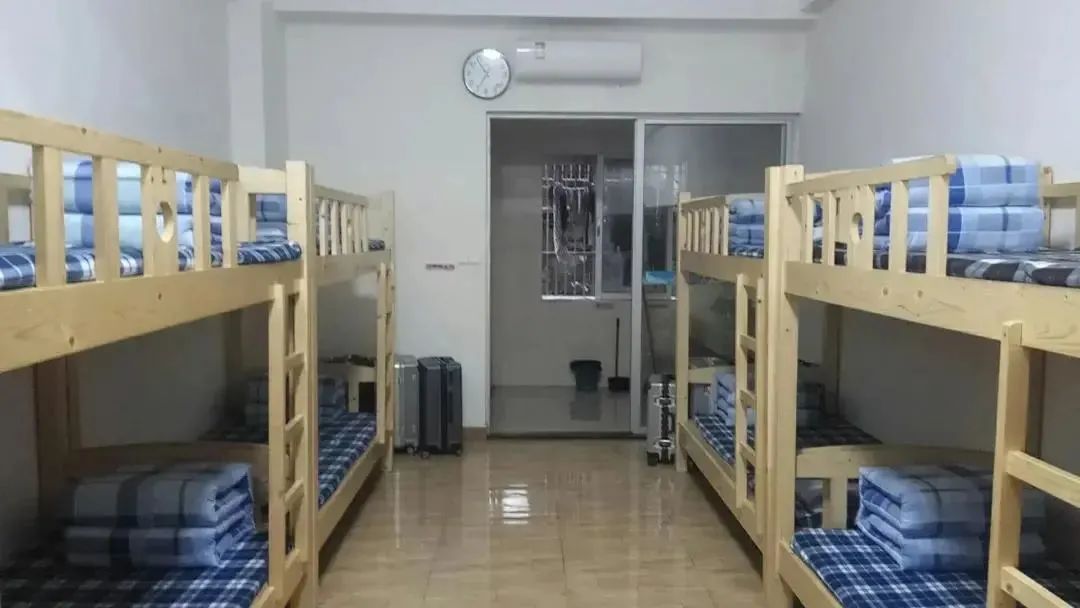 深圳市富源学校宿舍