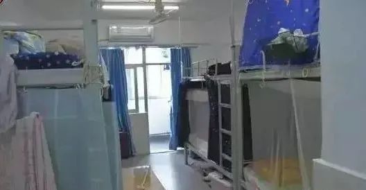 深圳明德实验学校(集团)高级中学(梅中校区)宿舍